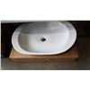 Image 2 : PORCELAIN SINK
