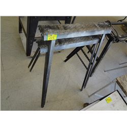 2 Saw Horses