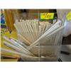 Image 1 : Wooden Dowels