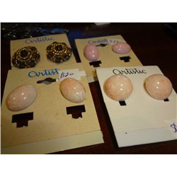 4 Pairs of Fashion Ear rings