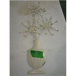 Metal Worx wall hanging plant