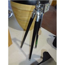 Hanza Heavy Duty Camera Tri-pod