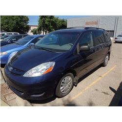 2007 Toyota Sienna  163,000km