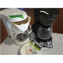 2 Coffee Machines with filters