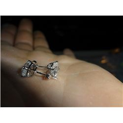 Ear Studs with Stone