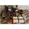 Image 1 : Lot of Misc Household (Decor, Baskets, Laptop Mat, Manicure Sets)