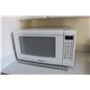 Image 1 : Panasonic Inverter Microwave (20” x 15” x 12”)
