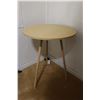 Image 2 : Boutique Table w/Blue Tablecloth (20”x24”)
