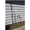 Image 1 : Lot of Gardening Related Poles (6)