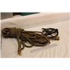 Image 3 : Antique Cast Iron Well Pulley & Hemp Rope