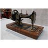 Image 2 : Vintage PFAF Sewing Machine