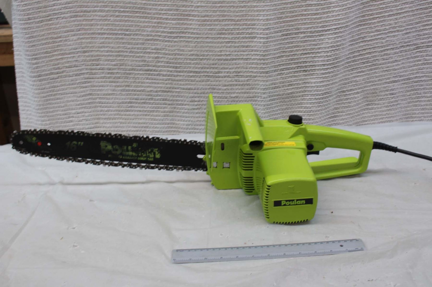 Poulan 16" Electric Chainsaw 3.0HP (Working)