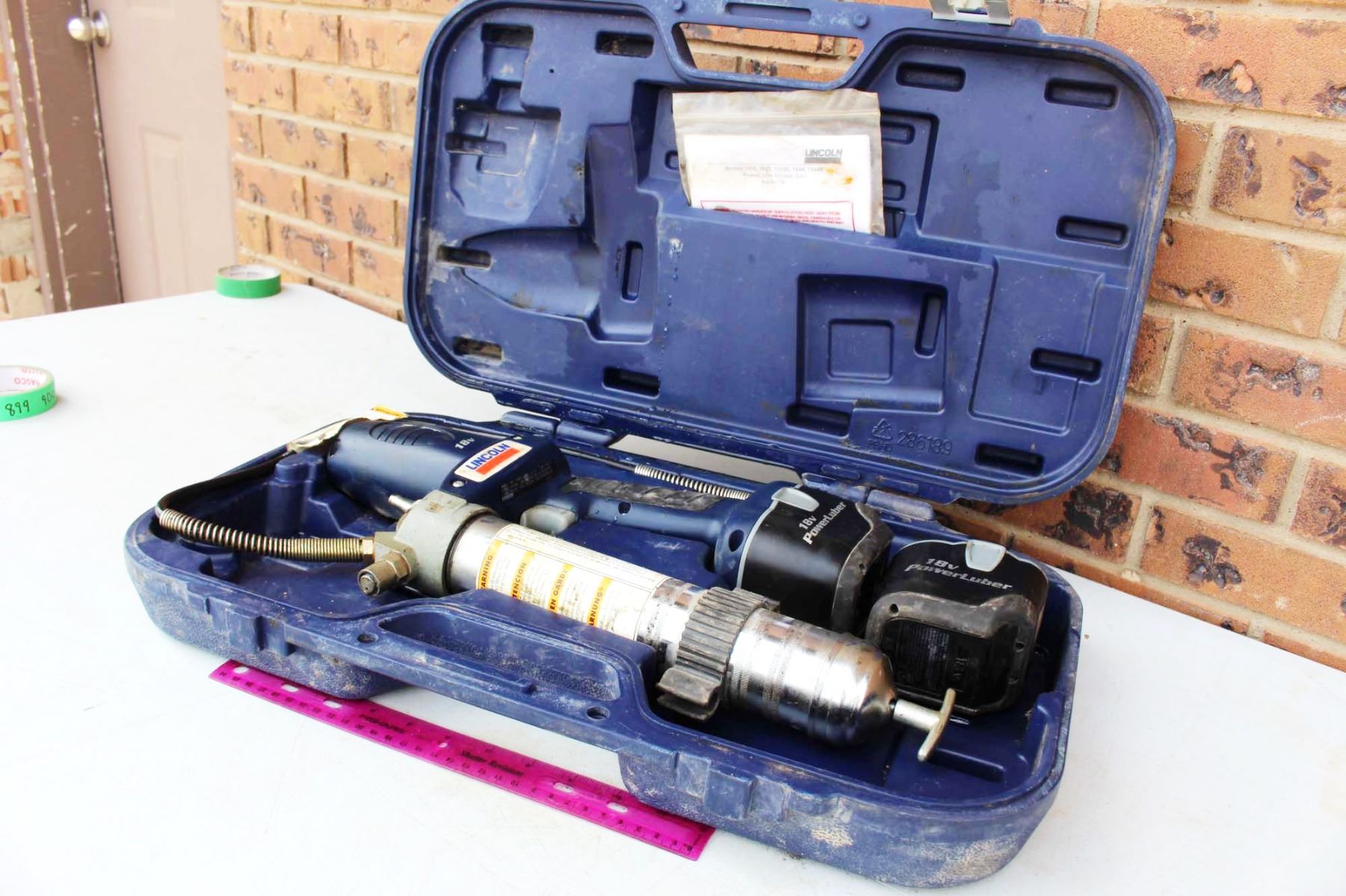 18V Lincoln Grease Gun, In Box, Two Batteries, No Charger