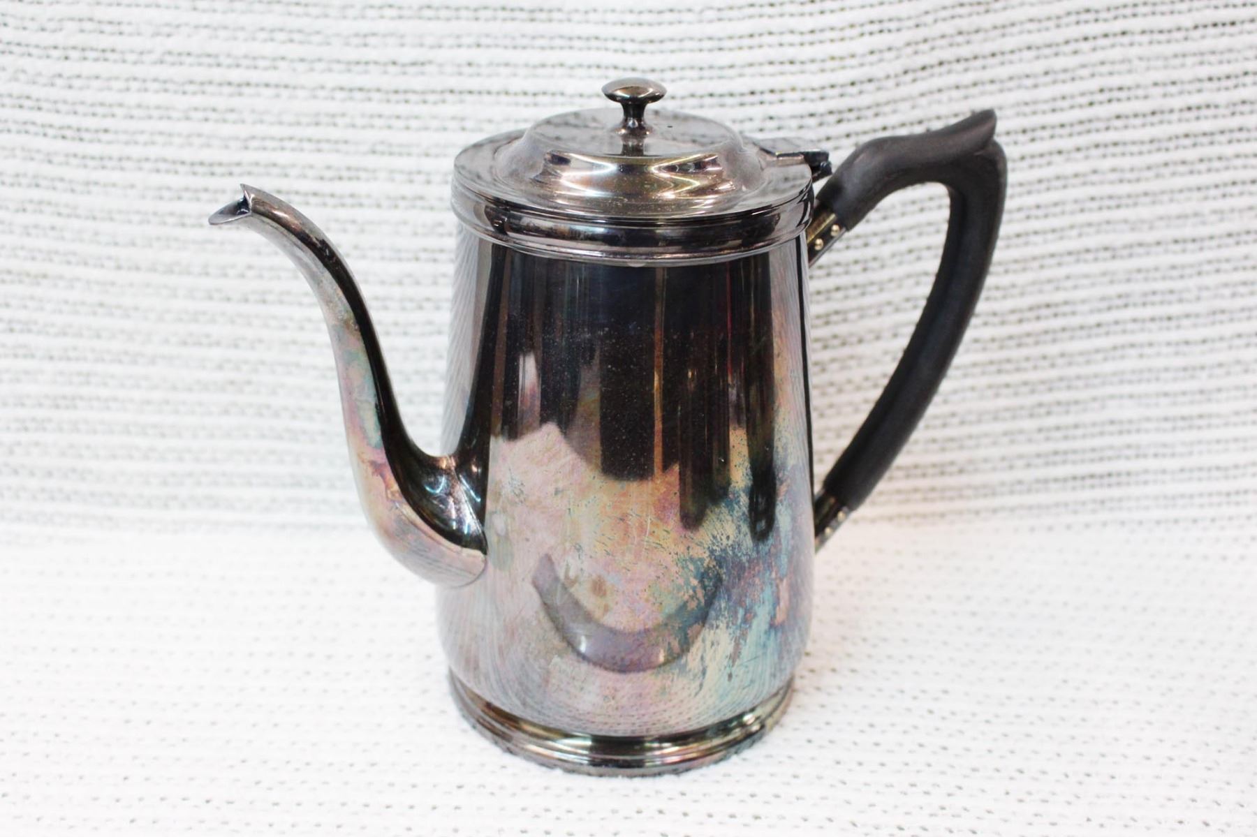 Essay canada silver tea set 08 image