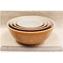 (4) Pyrex Mixing Bowls