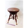 Image 1 : Claw Foot Piano Stool