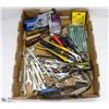 Image 1 : ESTATE FLAT OF TOOLS INCL WRENCHES, CHANNEL LOCKS,