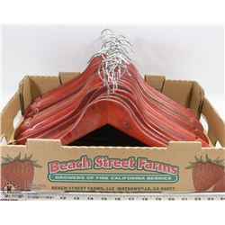 FLAT OF WOOD COAT HANGERS
