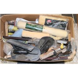 BOX OF PAINTING AND DRYWALL TOOLS