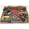 Image 1 : FLAT OF ASSORTED TOOLS