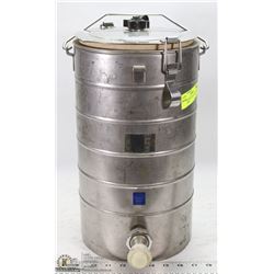 VINTAGE METAL MILITARY WATER CONTAINER