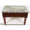 Image 1 : VINTAGE WOODEN STOOL