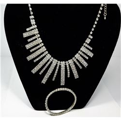 15 - VINTAGE CLEAR RHINESTONE NECKLACE