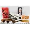 Image 1 : LOT OF 3 VINTAGE PIPES WITH BOOKLETS