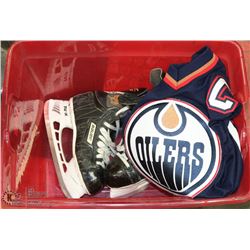 JASON SMITH SIZE XL AND HIS SKATES