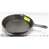 Image 1 : 10" ROUND CAST IRON FRYING PAN