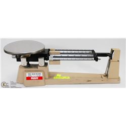 TRIPLE BEAM BALANCE SCALE 2610 GRAMS(5LBS 2OZ)