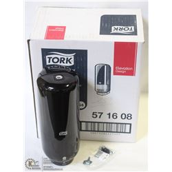 NEW 4 PACK OF TORK FOAM SENSOR SOAP DISPENSERS