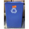 Image 1 : COMMERCIAL GRADE RECYCLING BIN