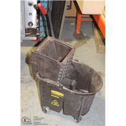 BROWN RUBBERMAID MOP BUCKET WITH RINGER