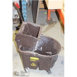 BROWN RUBBERMAID MOP BUCKET WITH RINGER