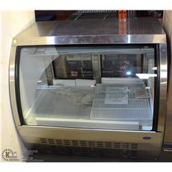 NEW 4' CURBED DELI CASE