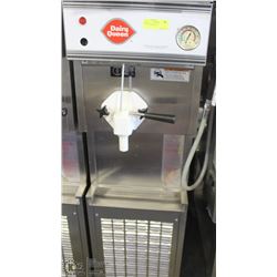 ICE CREAM MACHINE