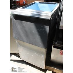 ICE BIN ICE MACHINE BIN ONLY 33"X22"X47"H