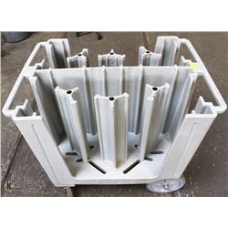 CAMBRO DISH ORGANIZER ON WHEELS