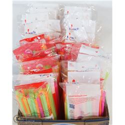 FLAT OF PLASTIC SPOON STRAWS