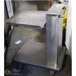 2 TIER BUSSING CART