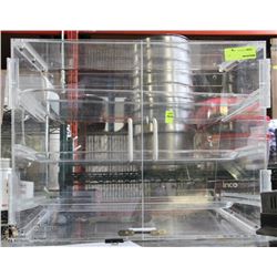 COUNTERTOP PASTRY DISPLAY