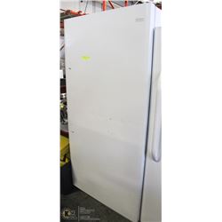 WHITE STANDING FREEZER