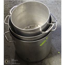 LOT OF 3 ASSORTED STOCK POTS