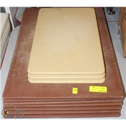 LOT OF CUTTING BOARDS