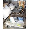 Image 1 : BIN OF MISC KITCHEN SUPPLIES