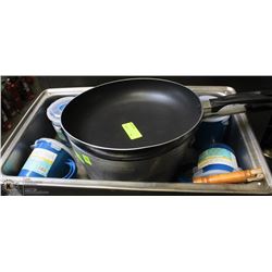 LOT OF MISC. KITCHEN ITEMS