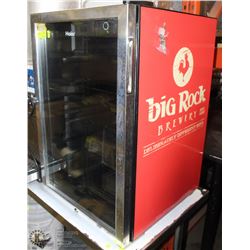 HAIER GLASS DOOR BAR FRIDGE