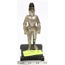 TABLE TOP KNIGHT LIGHTER