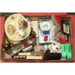 FLAT OF VINTAGE HOME DECOR & COLLECTIBLES,TINS